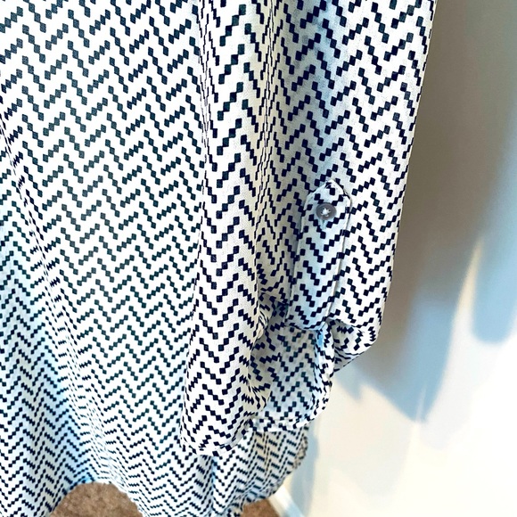 🌴 Candie’s Top/Blouse - Size Large - Picture 5 of 9